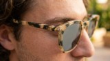 Izipizi Sun #E Light Tortoise Genererad bild