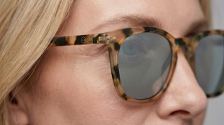 Izipizi Sun #E Light Tortoise Genererad bild