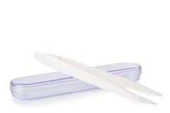 Suuret pinsetit säilytyskotelossa (bonus)